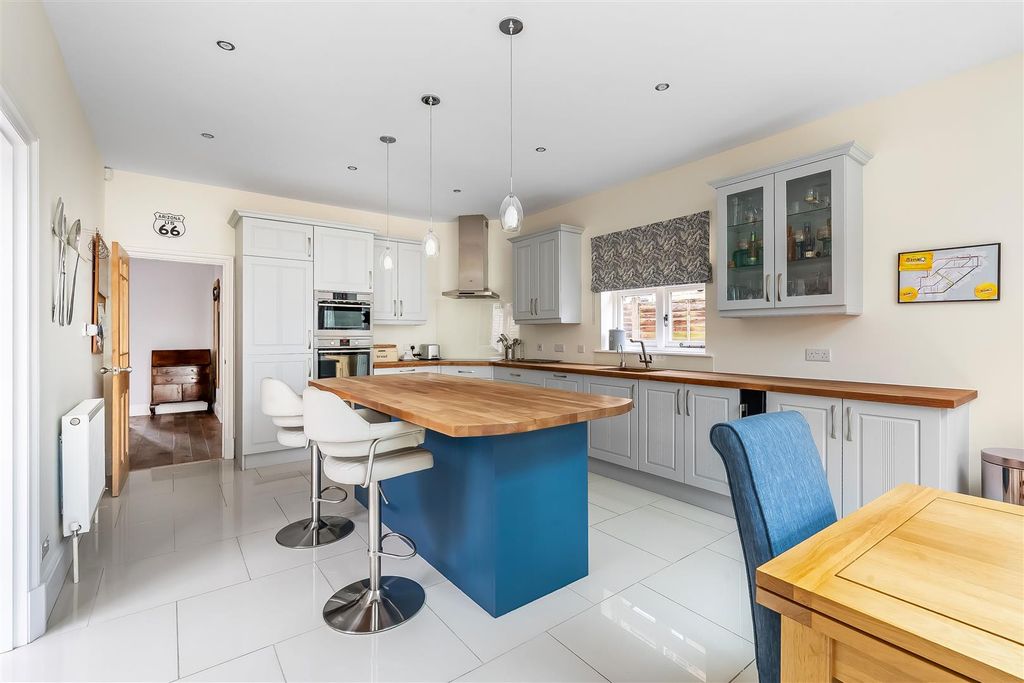Additional image 9 of 4 bed detached house for saleAgates Lane, Ashtead KT21
