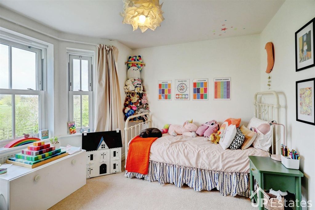 Additional image 22 of 6 bed detached house for saleGleneagles Close, Great Denham, Bedford MK40