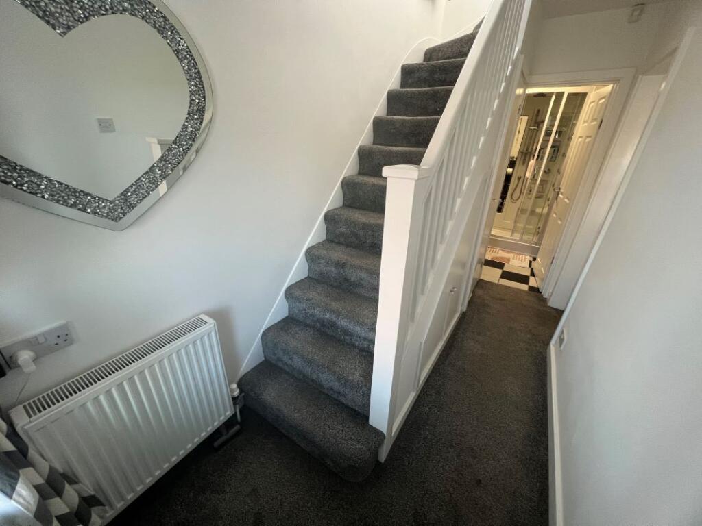 86 Oldbury Road, West Bromwich, B70 9DZ photo 2