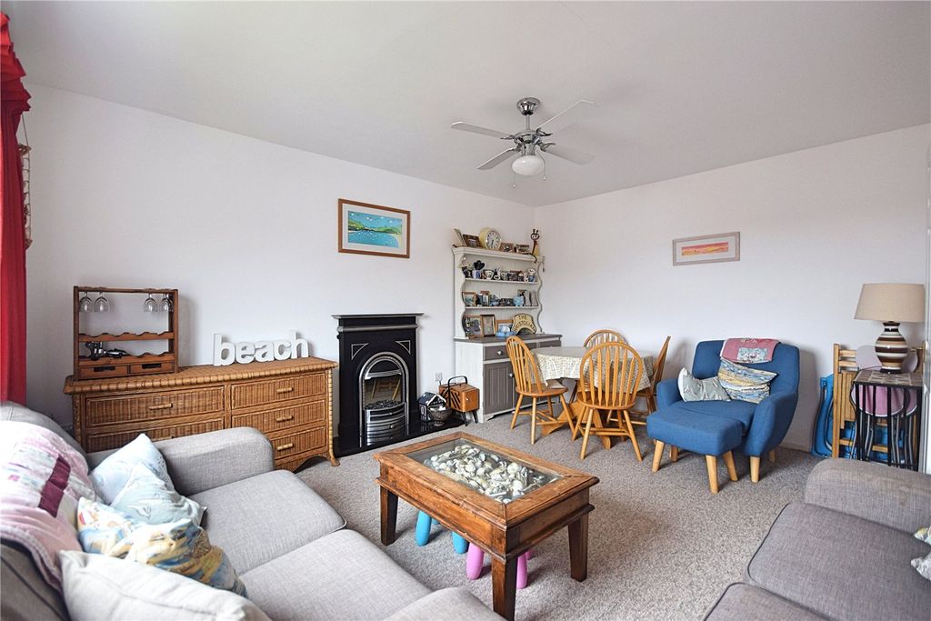 Additional image 3 of 2 bed flat for saleTywyn, Gwynedd LL36