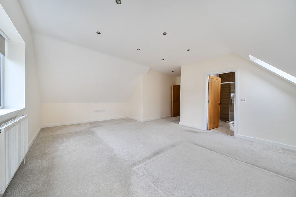 Additional image 10 of 2 bed flat for saleScotts Lane, Bromley BR2