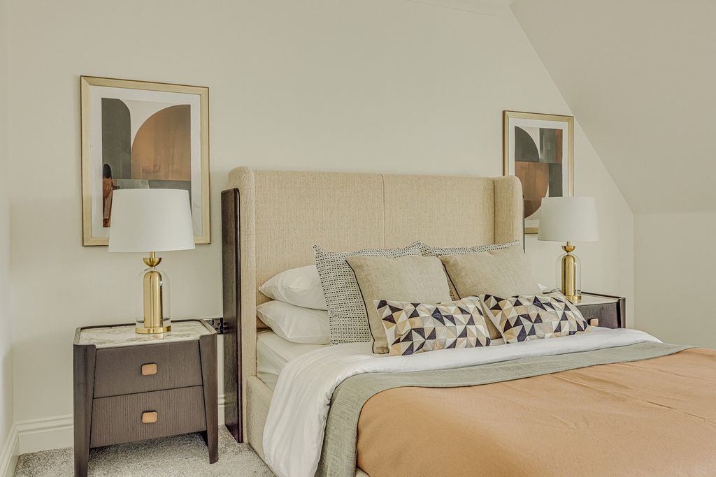 Additional image 25 of 6 bed detached house for saleNashlea Farm, Poors Lane North, Benfleet SS7
