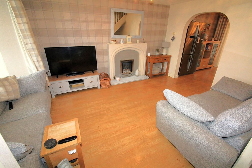 Additional image 3 of 4 bed detached house for saleConstantine Way, Bilston WV14