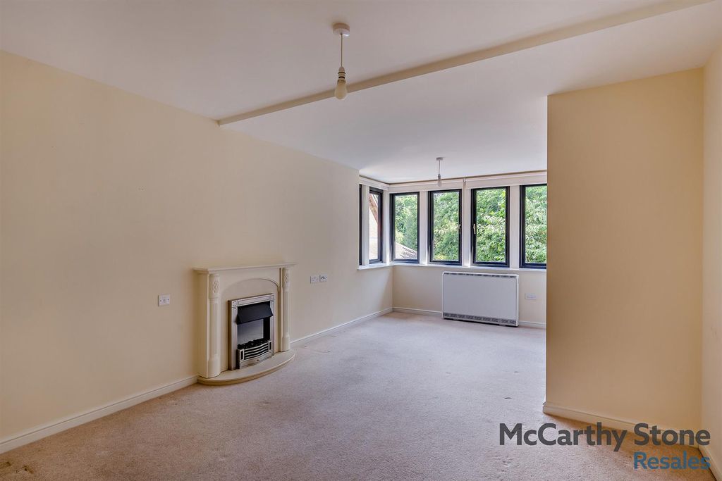 Additional image 3 of 2 bed flat for saleClarkson Court, Ipswich Road, Woodbridge IP12