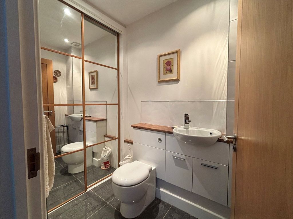 Additional image 5 of 2 bed flat for salePark Avenue, Sticklepath, Barnstaple, Devon EX31