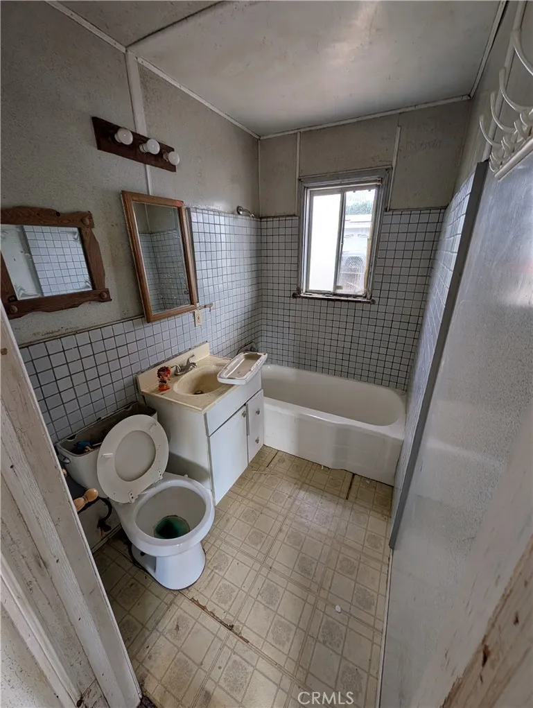 Additional image 29 of 1001 W Heald Ave, Lake Elsinore, CA 92530