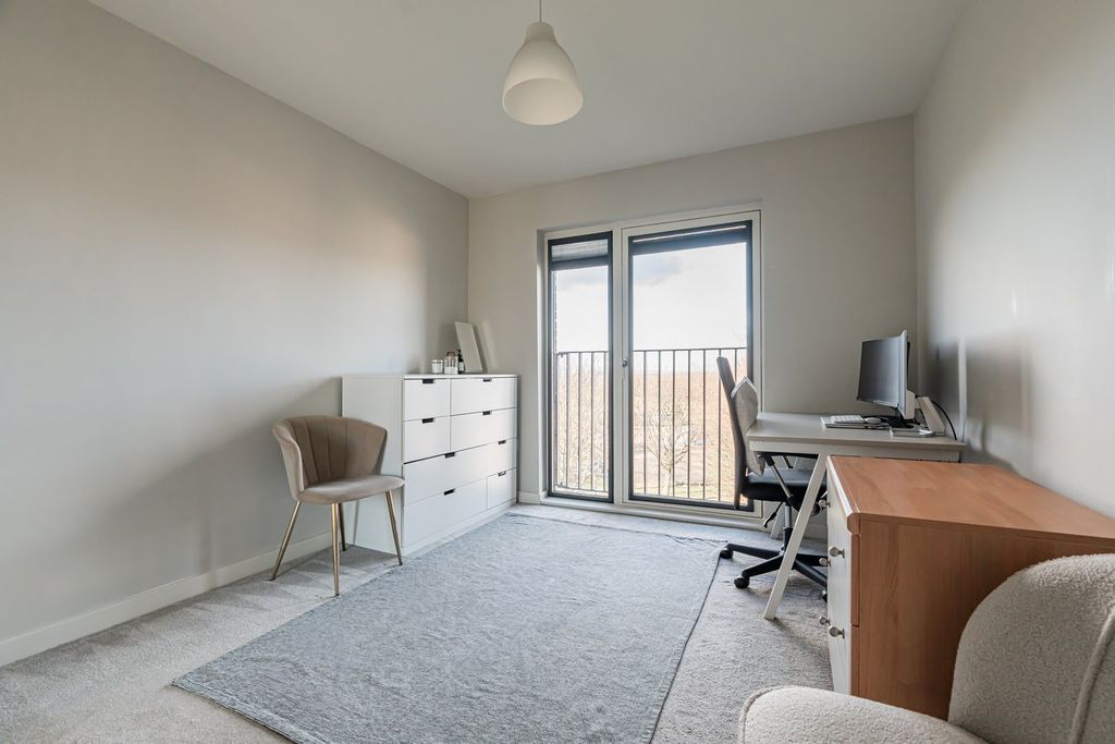 Additional image 8 of 2 bed flat for saleBroomview Path, Edinburgh EH11