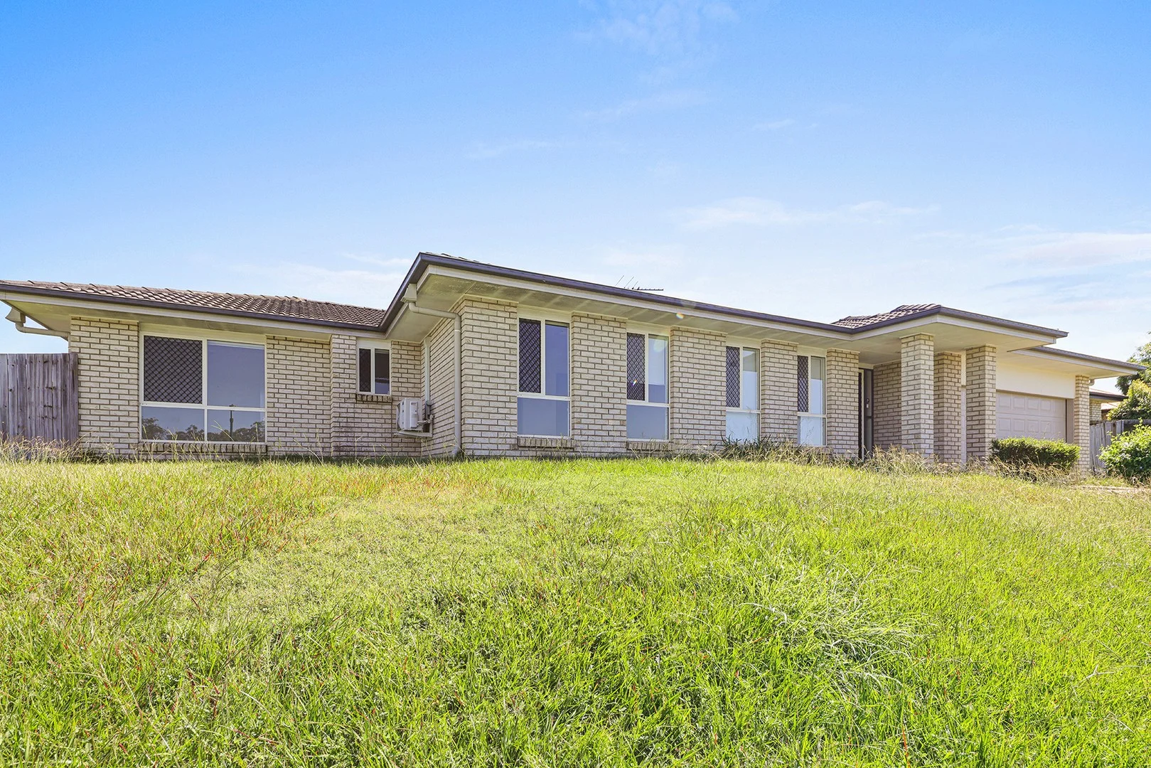2 Farrell Close, Collingwood Park QLD 4301