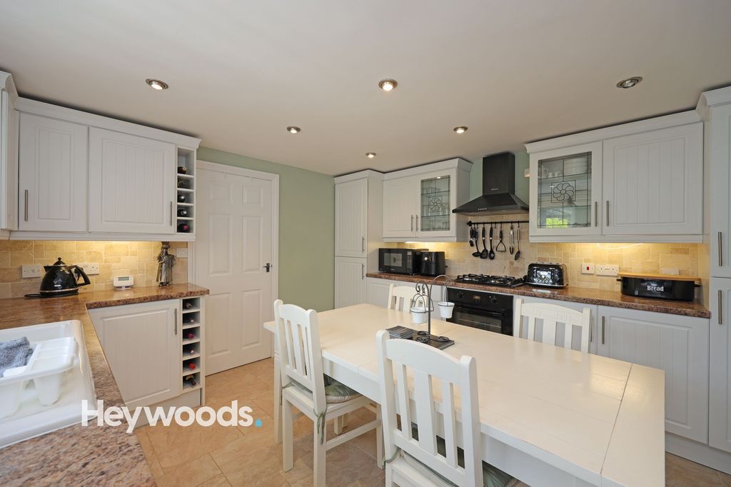 Additional image 22 of 6 bed semi-detached house for saleKingsway West, Westlands, Newcastle Under Lyme ST5