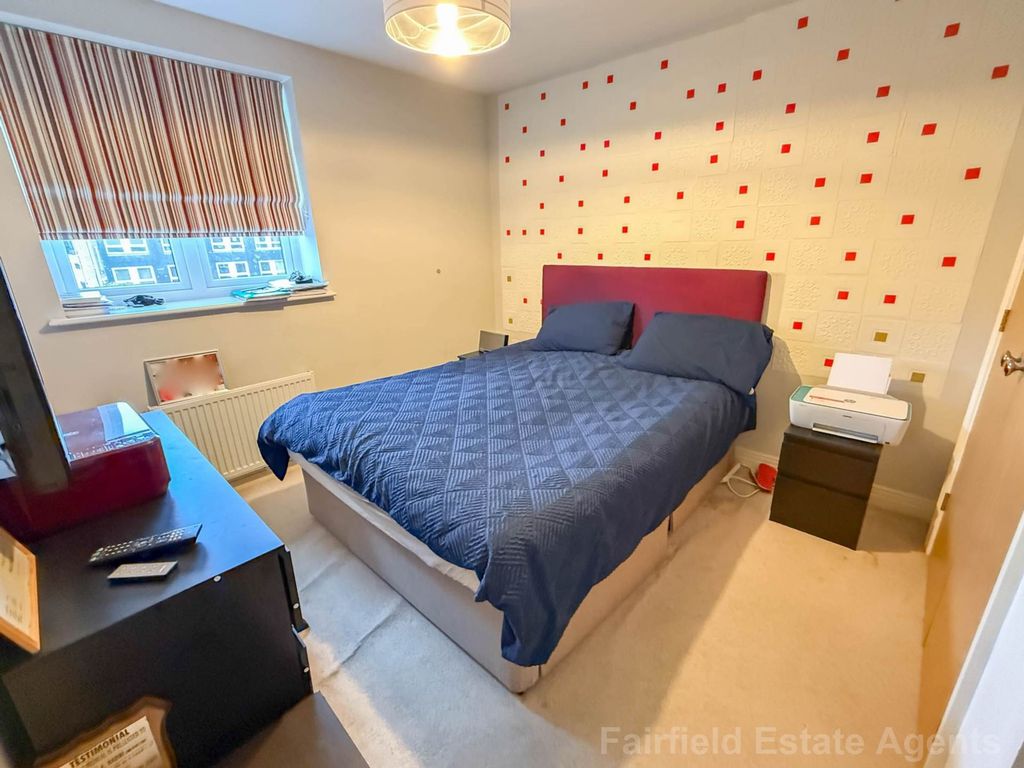 Additional image 8 of 2 bed flat for saleGibbs Couch, Carpenders Park, Watford WD19