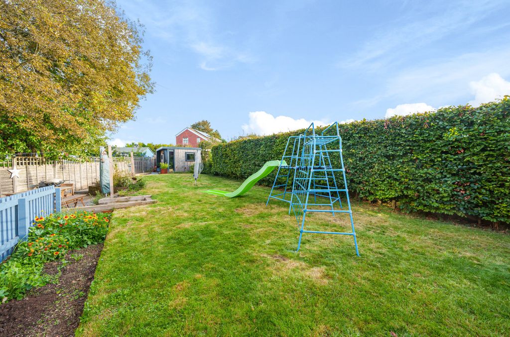 Additional image 8 of 3 bed semi-detached house for saleSpring Gardens, Alresford, Hampshire SO24
