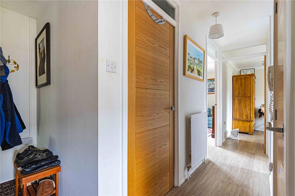 Additional image 4 of 2 bed flat for saleBridge Street, Berkhamsted, Hertfordshire HP4