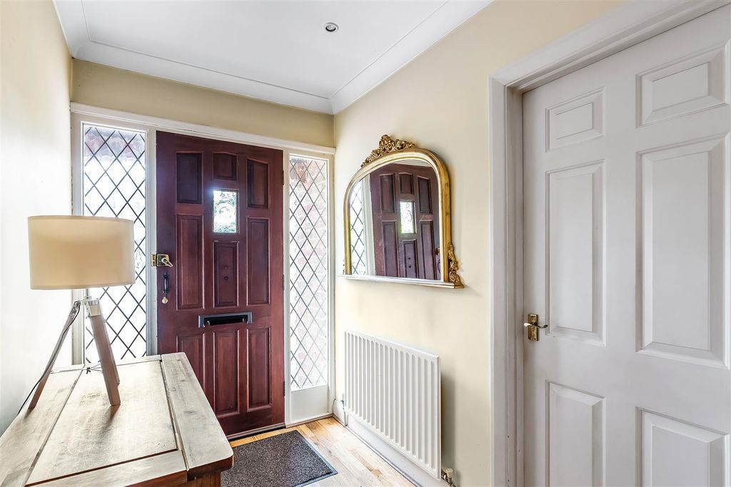 Additional image 2 of 3 bed chalet for saleWest Farm Close, Ashtead KT21
