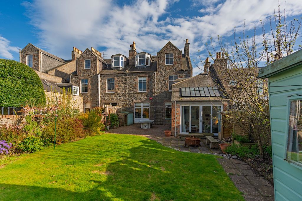 Additional image 21 of 7 bed semi-detached house for saleHamilton Place, Aberdeen AB15