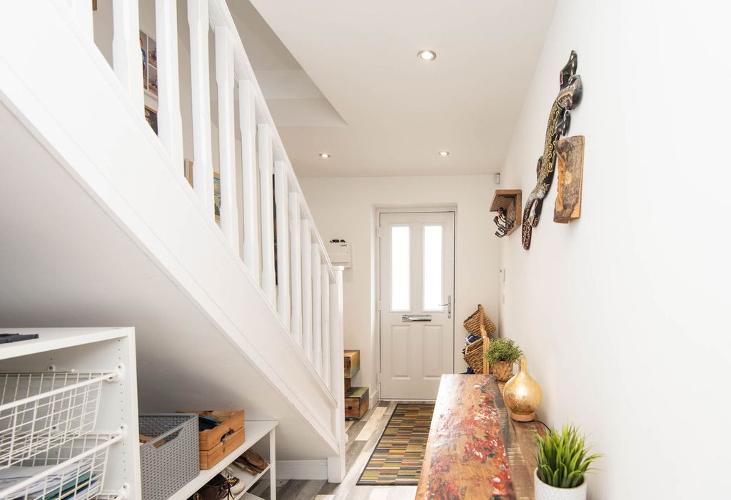 Additional image 7 of 4 bed semi-detached house for saleGratton Place, Chesterfield S41