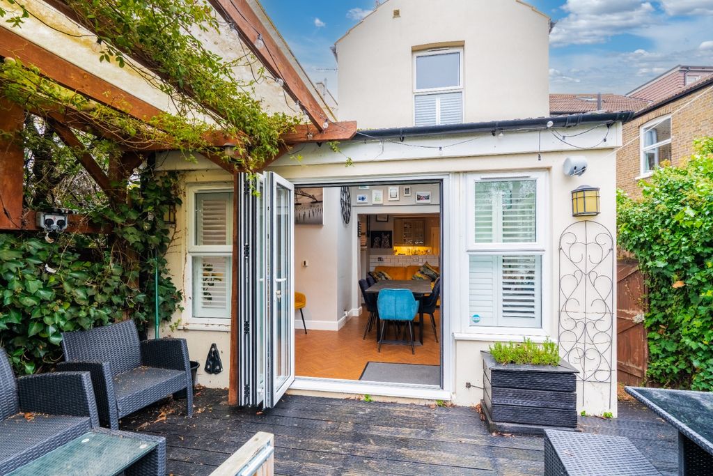 Additional image 46 of 4 bed detached house for saleIzane Road, Bexleyheath, Kent DA6