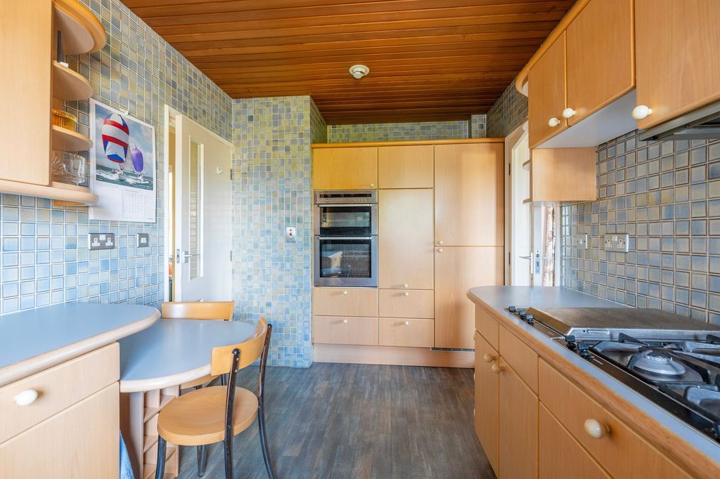 Additional image 7 of 3 bed flat for saleMaltsters Way, Oulton Broad NR32