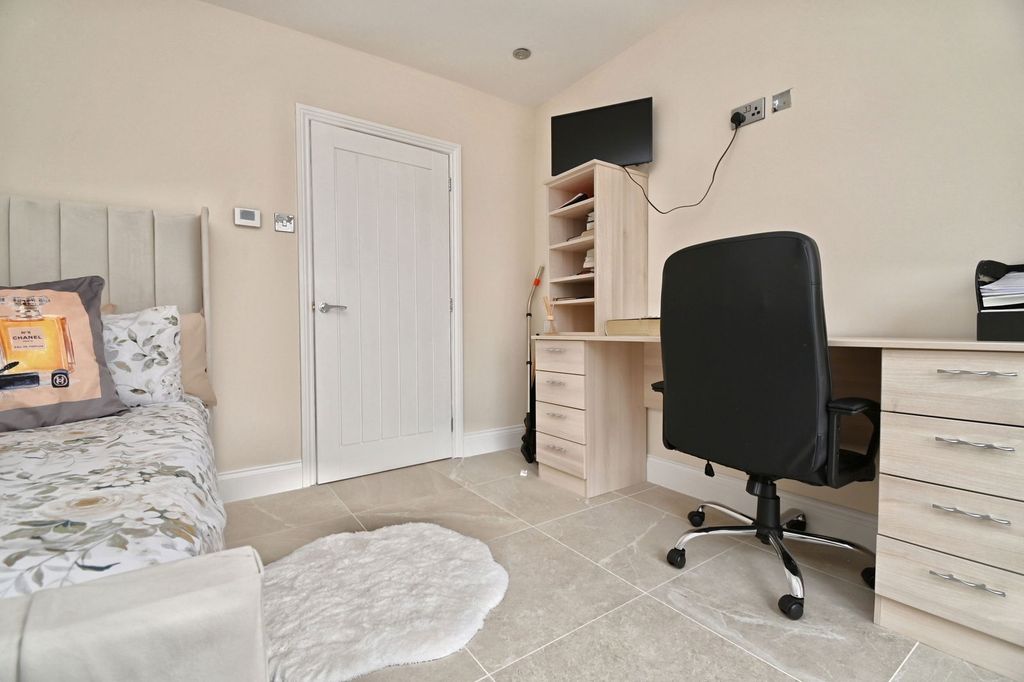 Additional image 24 of 3 bed bungalow for saleCliff Lane, Brierley, Barnsley S72