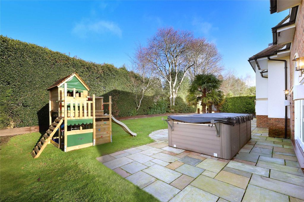 Additional image 15 of 6 bed detached house for salePenn Road, Knotty Green, Beaconsfield, Buckinghamshire HP9