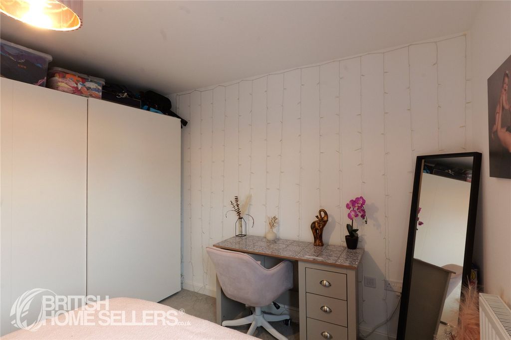 Additional image 10 of 2 bed flat for saleFurrow Crescent, Curbridge, Witney, Oxfordshire OX29
