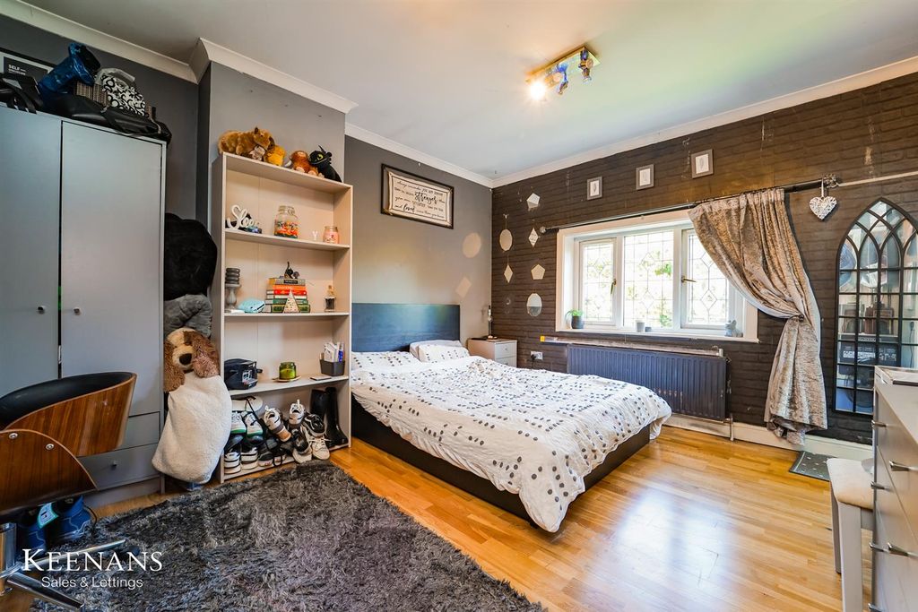 Additional image 25 of 5 bed detached house for saleManchester Road, Barnoldswick BB18
