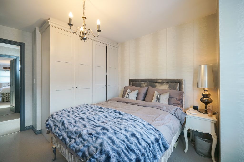 Additional image 11 of 4 bed detached house for saleElizabeth II Avenue, Berkhamsted, Hertfordshire HP4