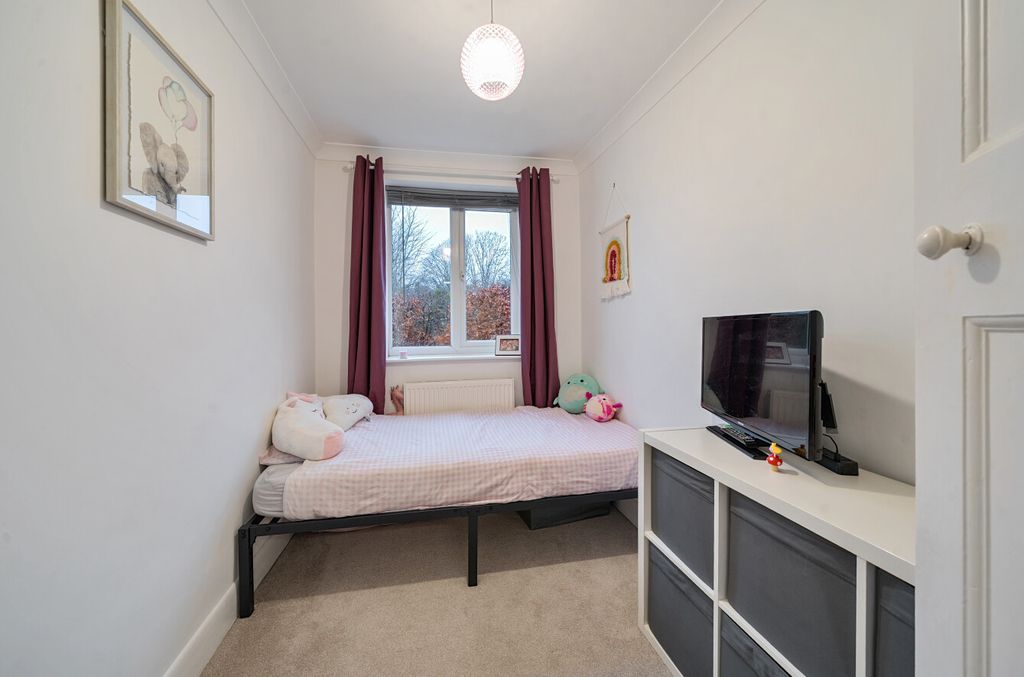 Additional image 14 of 4 bed semi-detached house for saleWhitedown Lane, Alton GU34