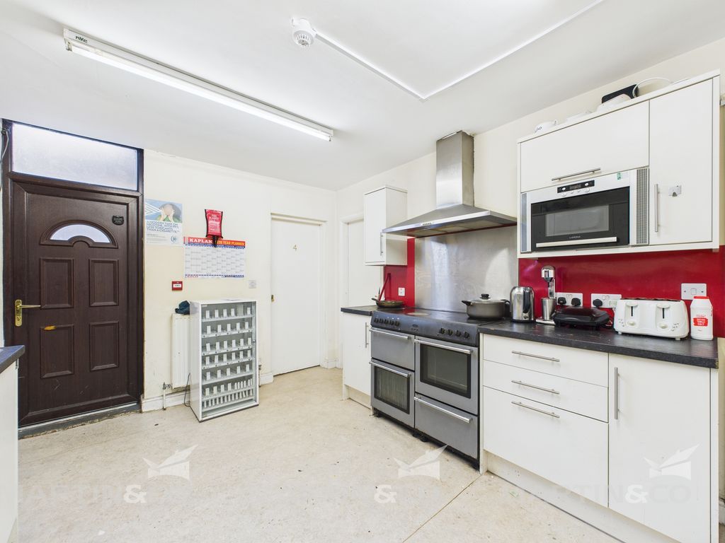 Additional image 2 of 7 bed end terrace house for saleSomerset Road, Doncaster DN1