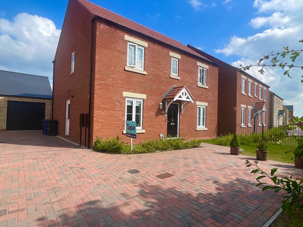 4 bed detached house for saleRomford Close, Bicester OX26