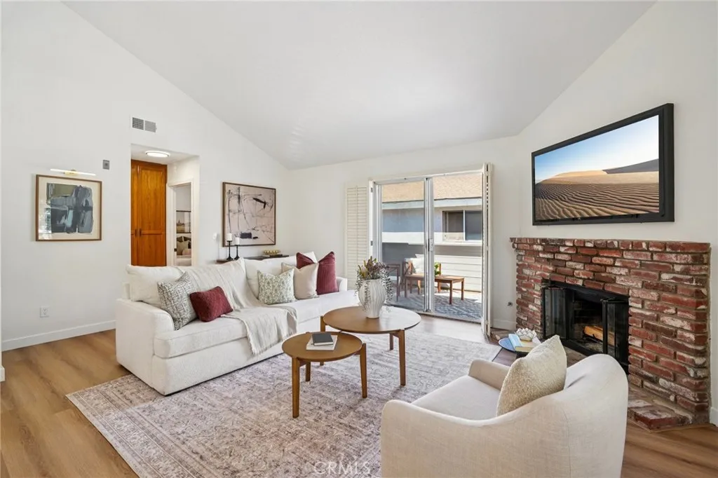 Additional image 15 of 211 S Helberta Avenue Unit 1, Redondo Beach, CA 90277