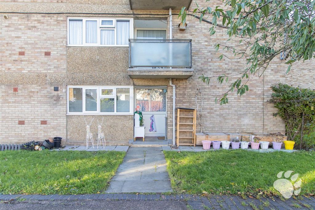 Additional image 13 of 2 bed flat for saleRose Acre, Basildon SS14