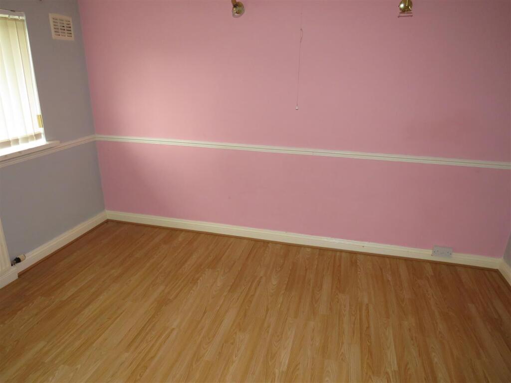 Additional image 8 of Longmeadow Crescent, Shard End.