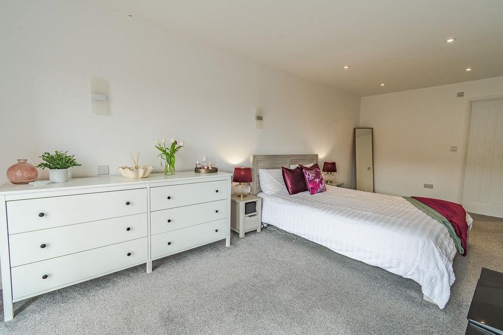 Additional image 19 of 4 bed terraced house for saleMarine Drive, Barry CF62