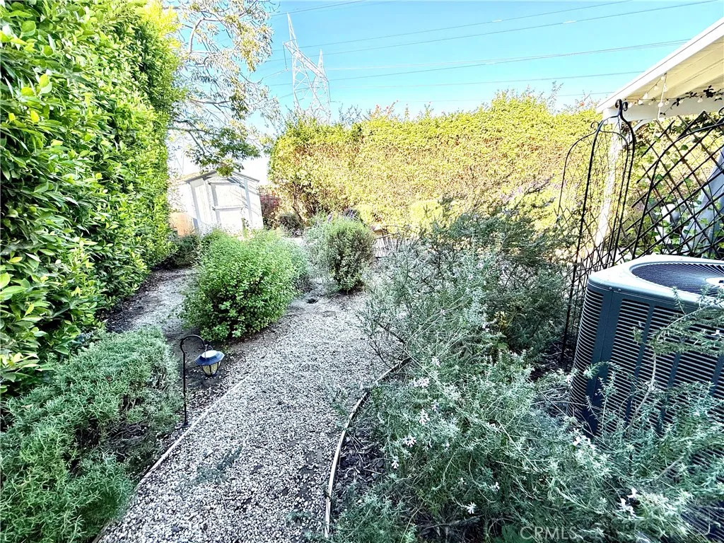 Additional image 33 of 11117 Sylvan St, North Hollywood, CA 91606