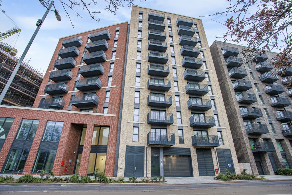 Additional image 13 of 3 bed flat for saleAbbey Road, Barking IG11