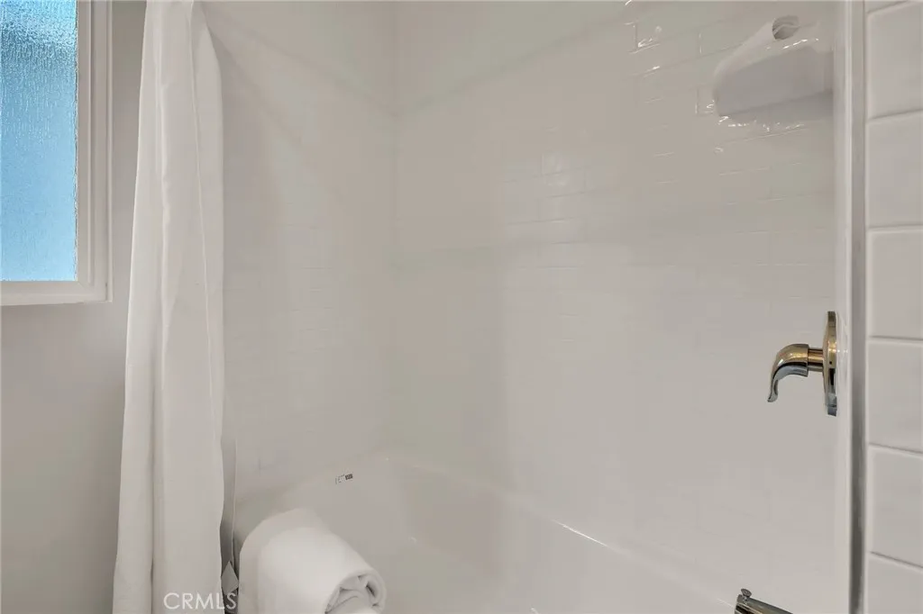 Additional image 21 of 3827 Lomina Ave, Long Beach, CA 90808