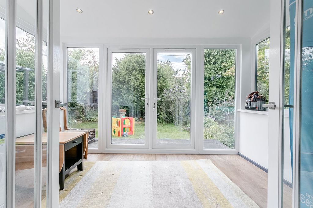 Additional image 9 of 3 bed semi-detached house for saleMoredun Park Gardens, Edinburgh EH17