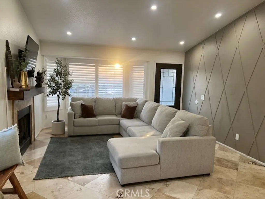 Additional image 12 of 9765 Venus Lane, Fontana, CA 92335