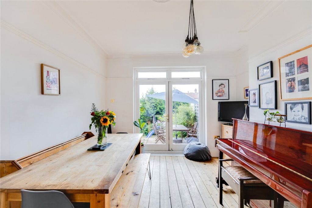 Additional image 8 of 4 bed semi-detached house for saleDorchester Avenue, Penylan, Cardiff CF23