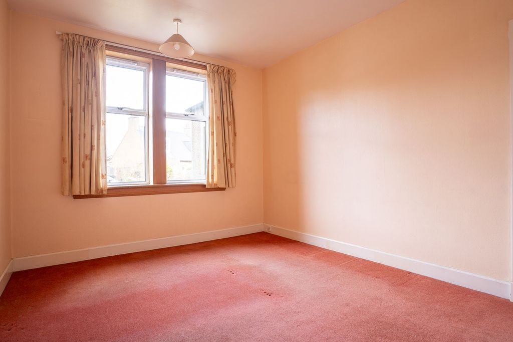 Additional image 6 of 3 bed flat for salePark Crescent, Edinburgh EH16