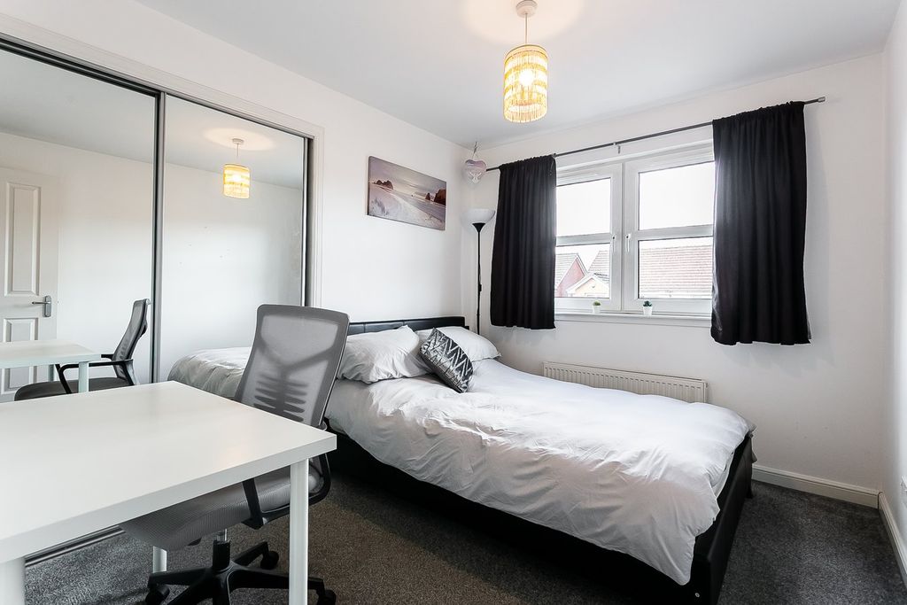 Additional image 21 of 4 bed semi-detached house for saleFernieside Place, Edinburgh EH17