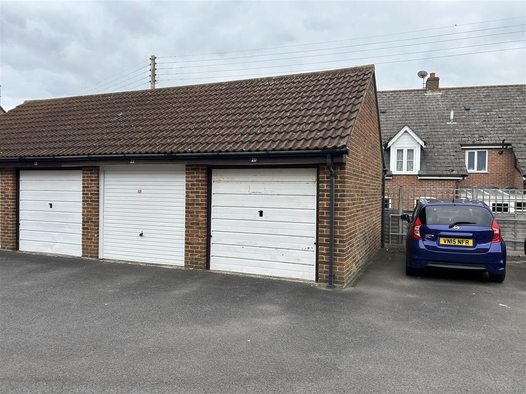 Additional image 9 of 2 bed flat for saleMeadow Court, Bridport DT6