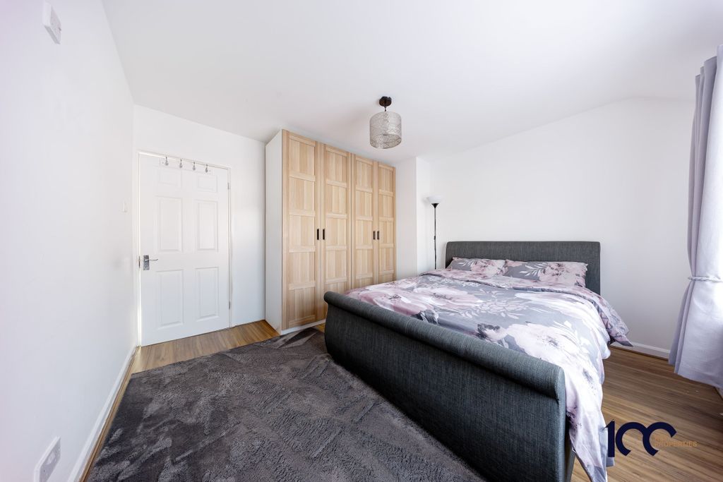Additional image 13 of 4 bed semi-detached house for saleEliot Road, Dagenham RM9