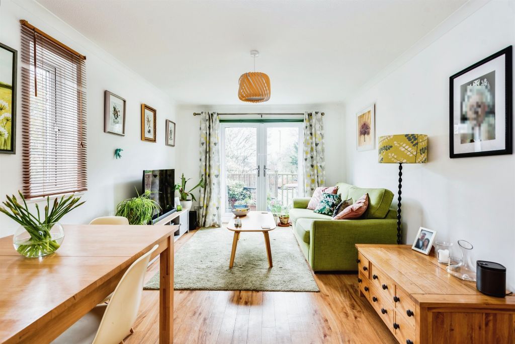 2 bed maisonette for saleThorney Leys, Witney OX28