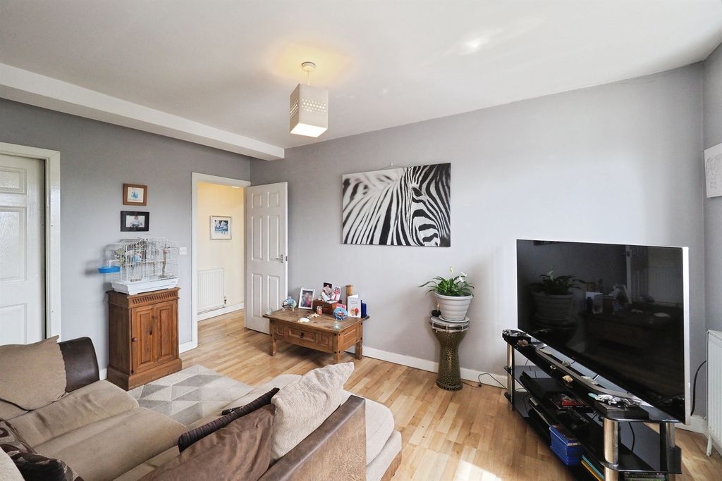 Additional image 2 of 2 bed flat for saleGregorys Way, Belper DE56