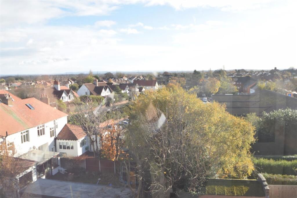 Additional image 8 of 2 bed flat for salePensby Road, Heswall, Wirral CH60