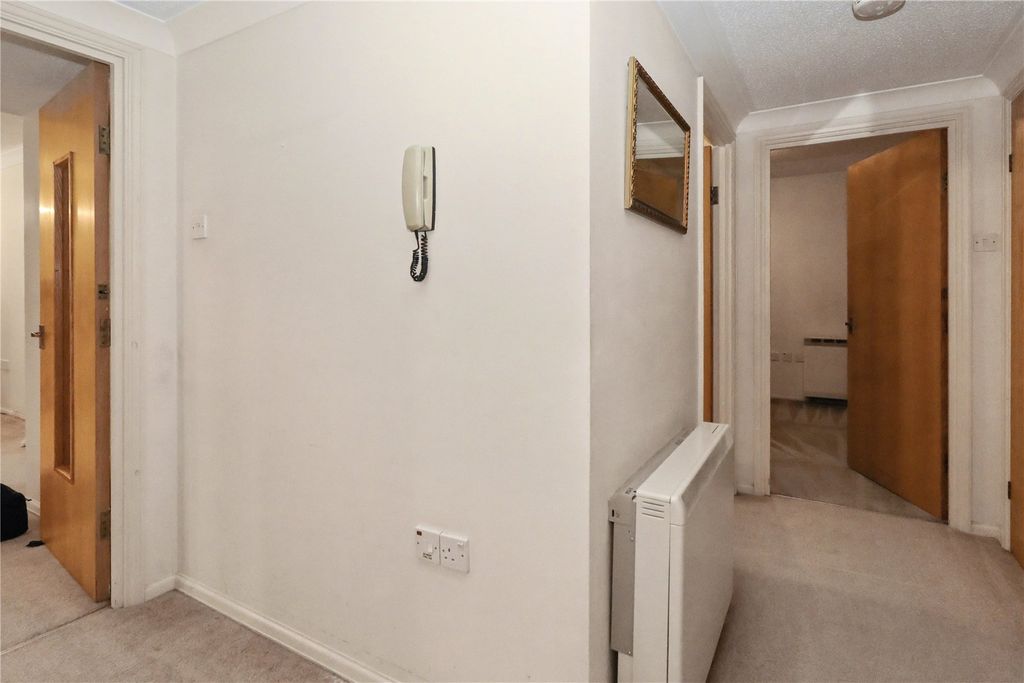 Additional image 11 of 2 bed flat for saleSt. Johns, Woking, Surrey GU21