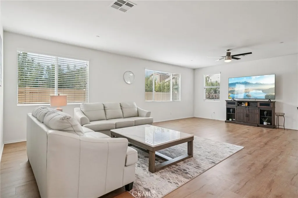 Additional image 5 of 7153 Gypsum Dr, Jurupa Valley, CA 92509