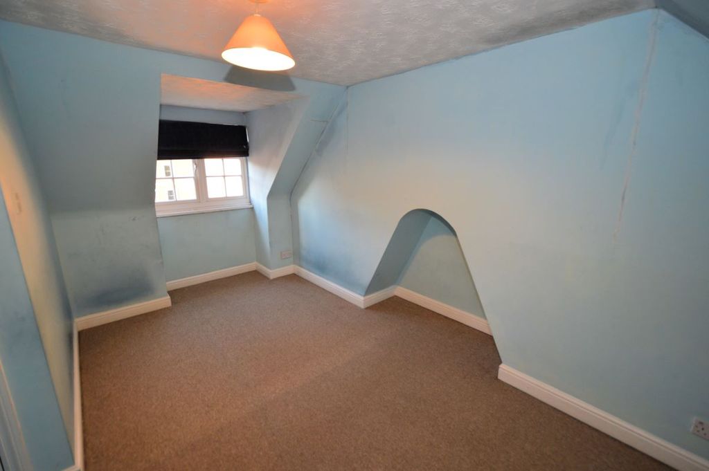 Additional image 7 of 1 bed flat for sale31A High Street, Bagshot, Surrey GU19
