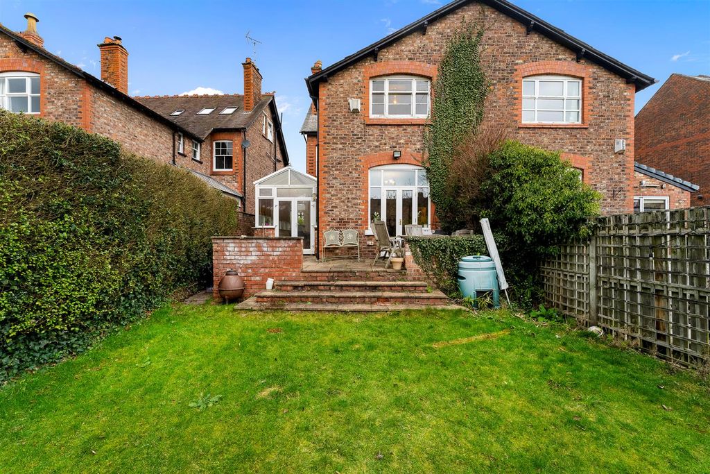 Additional image 27 of 5 bed semi-detached house for saleGroby Road, Altrincham WA14